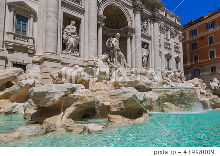 Fountain di Trevi in Rome Italy 43998009