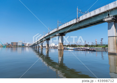 あけぼの運河橋梁 JR京葉線 (貯木場跡) あけぼの運河橋梁 JR京葉線 (貯木場跡) 43998712