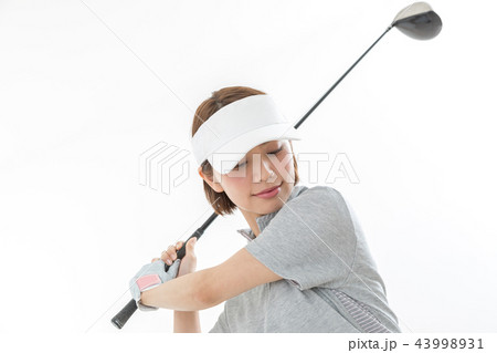 若い女性　ゴルフ 43998931