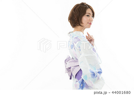 若い女性　浴衣 44001680