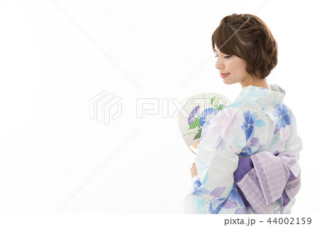 若い女性　浴衣 44002159