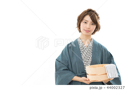 若い女性　浴衣 44002327