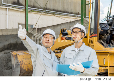 働く人々 重機 働く人々 重機 44012418
