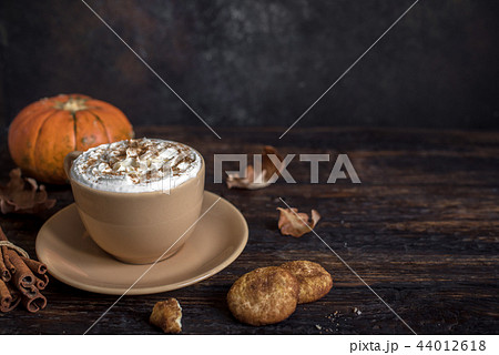 Pumpkin Spice Latte 44012618