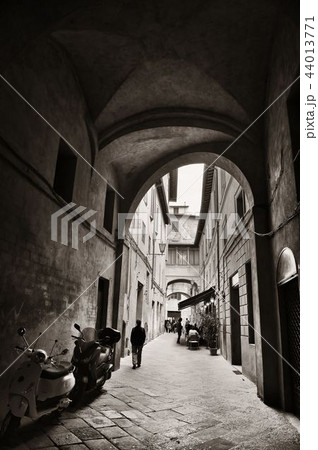 Siena street archway Siena street archway 44013771