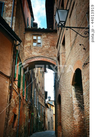 Siena street archway Siena street archway 44013919