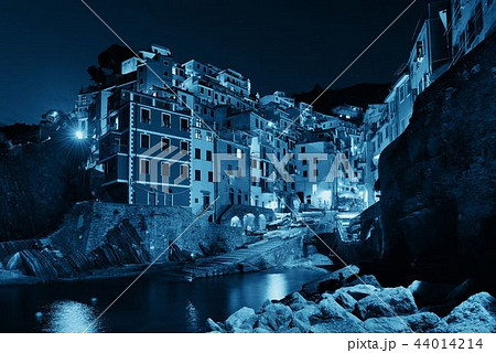Riomaggiore waterfront night 44014214