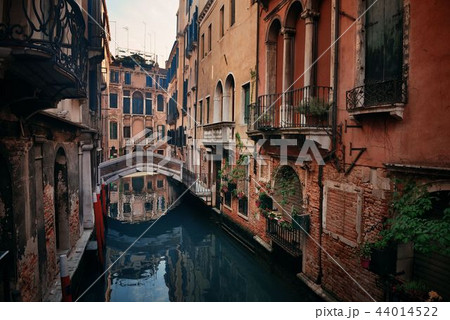 Venice canal 44014522
