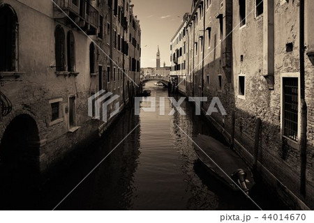 Venice canal 44014670
