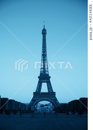Eiffel Tower Paris 44014688