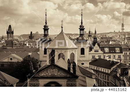 Prague skyline rooftop view 44015162