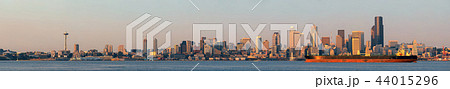 Seattle panorama 44015296
