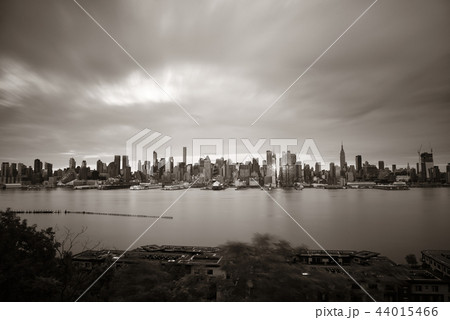 Manhattan midtown skyline 44015466
