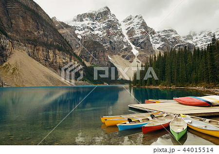 Moraine Lake boat Moraine Lake boat 44015514
