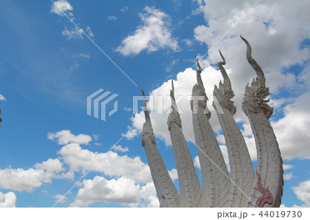 white naga3 44019730