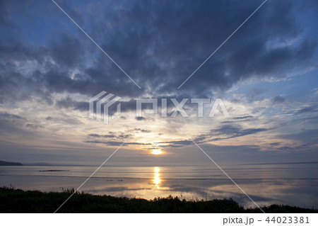 北海道 サロマ湖 夕日 北海道 サロマ湖 夕日 44023381