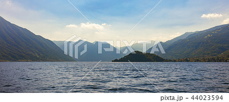 Panoramic view of Lake Como, Lombardy, Italy 44023594