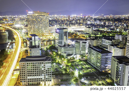 福岡タワーから見る福岡市の素晴らしい夜景の写真素材