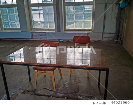 Old abandoned interior of office room 44025960