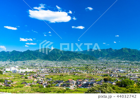 《山梨県》甲府盆地を一望 44032742