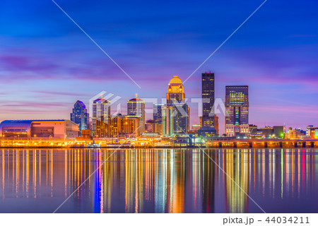 Louisville, Kentucky, USA Skyline 44034211