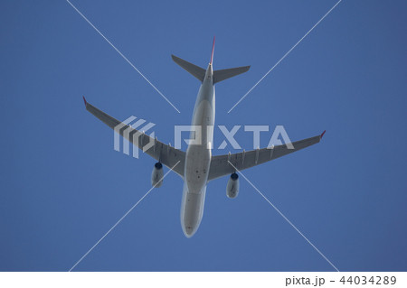 Airbus A330-300 of Cathay Dragon Airbus A330-300 of Cathay Dragon 44034289