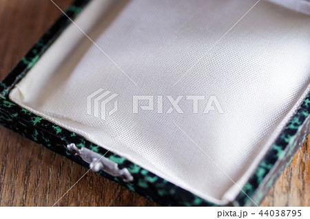 空のケース 44038795