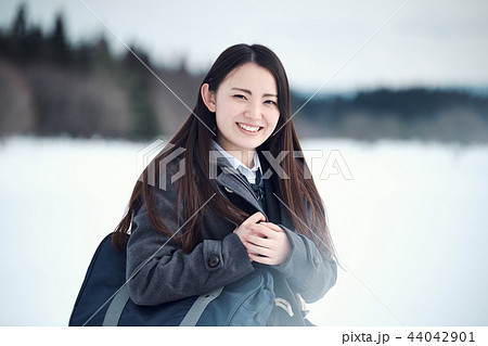 雪国の女子高生 雪国の女子高生 44042901