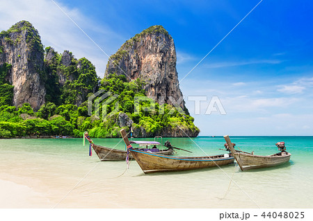 Thai traditional wooden longtail boat Thai traditional wooden longtail boat 44048025