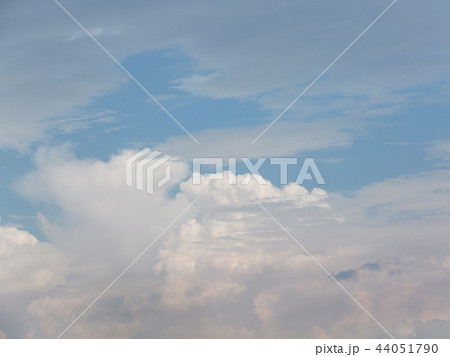 雲。。頑張ってるね！。。雲さん！！。。鋭い！！（ワライ） 44051790