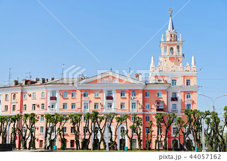 House with a spire in Komsomolsk-on-Amur, Russia 44057162