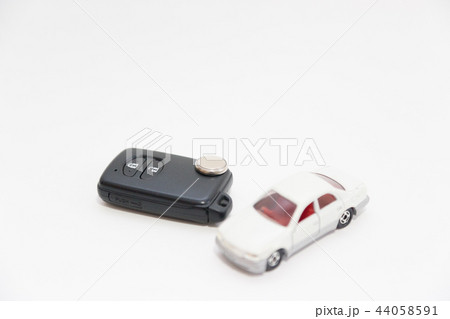 スマートキー　キーレスとミニカー 44058591