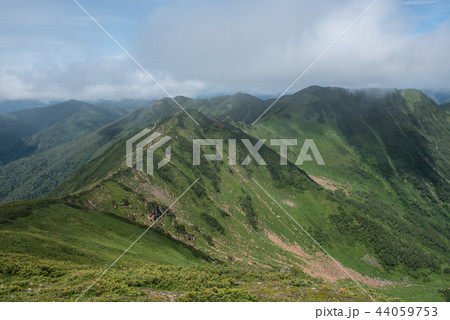 チロロルート経由で幌尻岳を目指し，北戸蔦岳から戸蔦岳 44059753