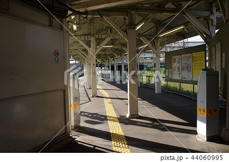 鶴見線浜川崎駅ホーム内 鶴見線浜川崎駅ホーム内 44060995