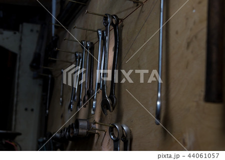 Garage works, tools and spare parts Garage works, tools and spare parts 44061057