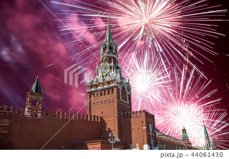 Fireworks over the Moscow Kremlin, Russia 44061430