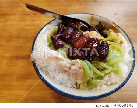 Cendol, yummy traditional dessert in Malaysia 44069146