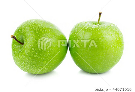 Green apples Isolated on a white background 44071016