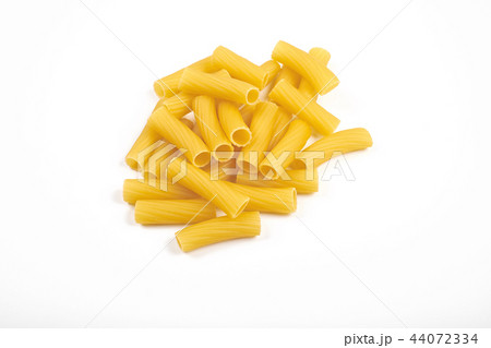 Rigatoni italian pasta isolated on white background 44072334