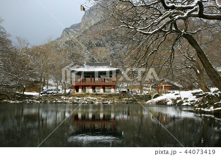 雪景色 韓国 白羊寺 44073419