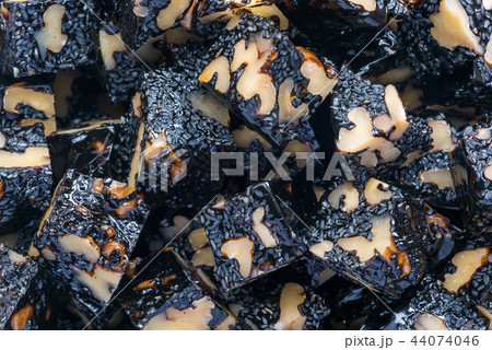 Ejiao Gao walnut donkey hide gelatin cubes 44074046