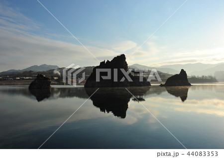 嶋潭三峰 日の出 島 44083353