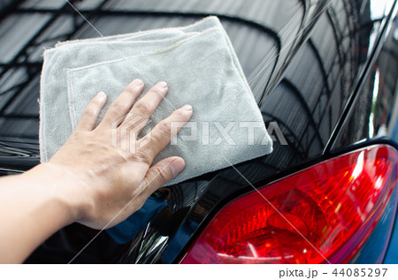 Hand wipe with a microfiber cloth. 44085297