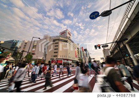 日本の川崎都市景観　川崎駅前の街並みを望む（川崎駅前東） 44087768