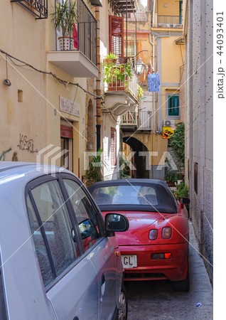 Narrow Lane - Monreale 44093401