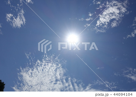 爽やかな空 44094104