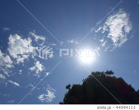 爽やかな空 44094113