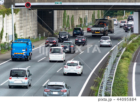 交通渋滞イメージ　高速道路 44095884