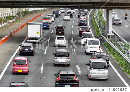 交通渋滞イメージ　高速道路 44095887