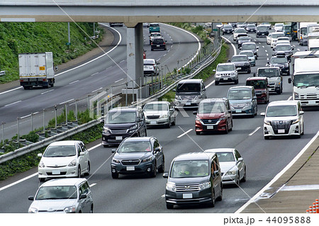 交通渋滞イメージ　高速道路 44095888